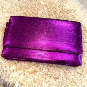 😍 Metallic Fuschia Pink Clutch 💖